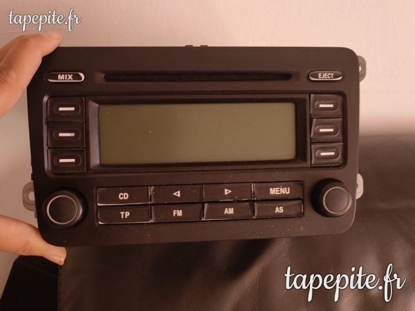 Poste  radio golf5 très bon état