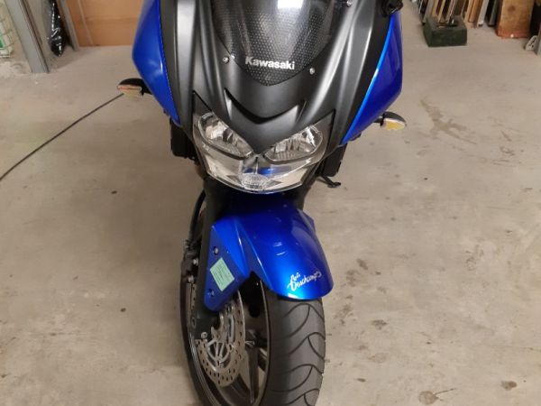 Kawazaki zr7s