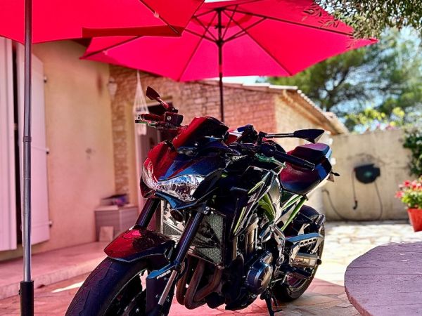 Kawasaki z900 full