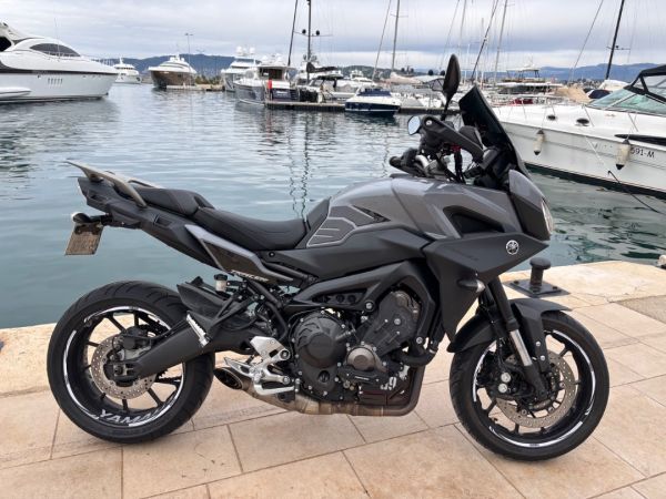Tracer 900