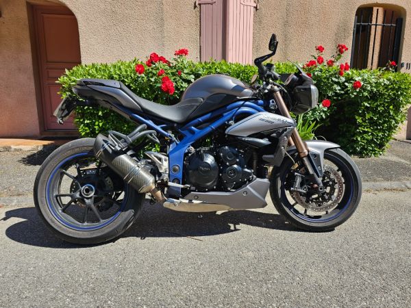 Triumph speed triple se 2013