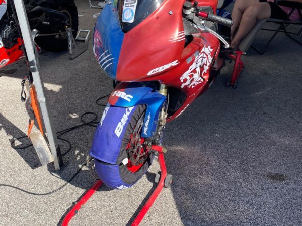 Moto piste 1000 cbr rr