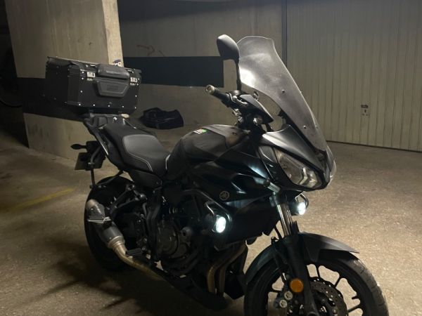 Tracer 700 full black