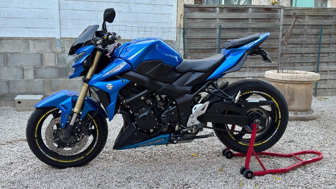 Vend suzuki gsr 750 2016 abs