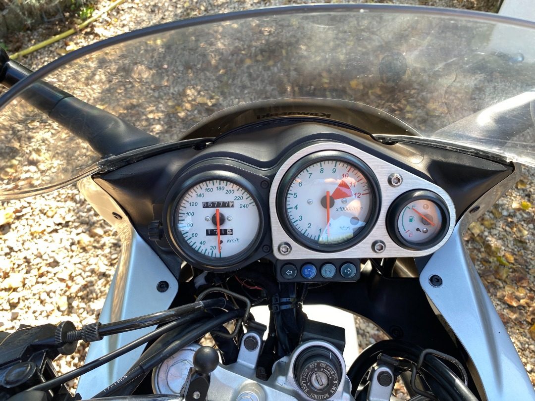 Kawasaki zr7s de 2001 - 55700 kms - excellent état