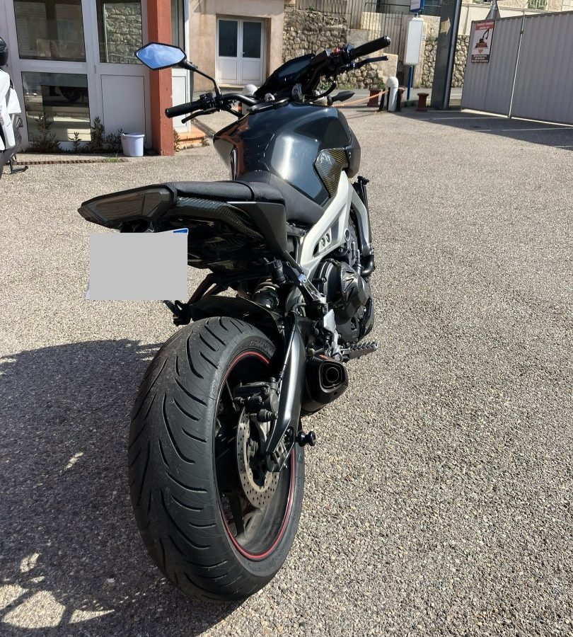 Yamaha mt09 2015