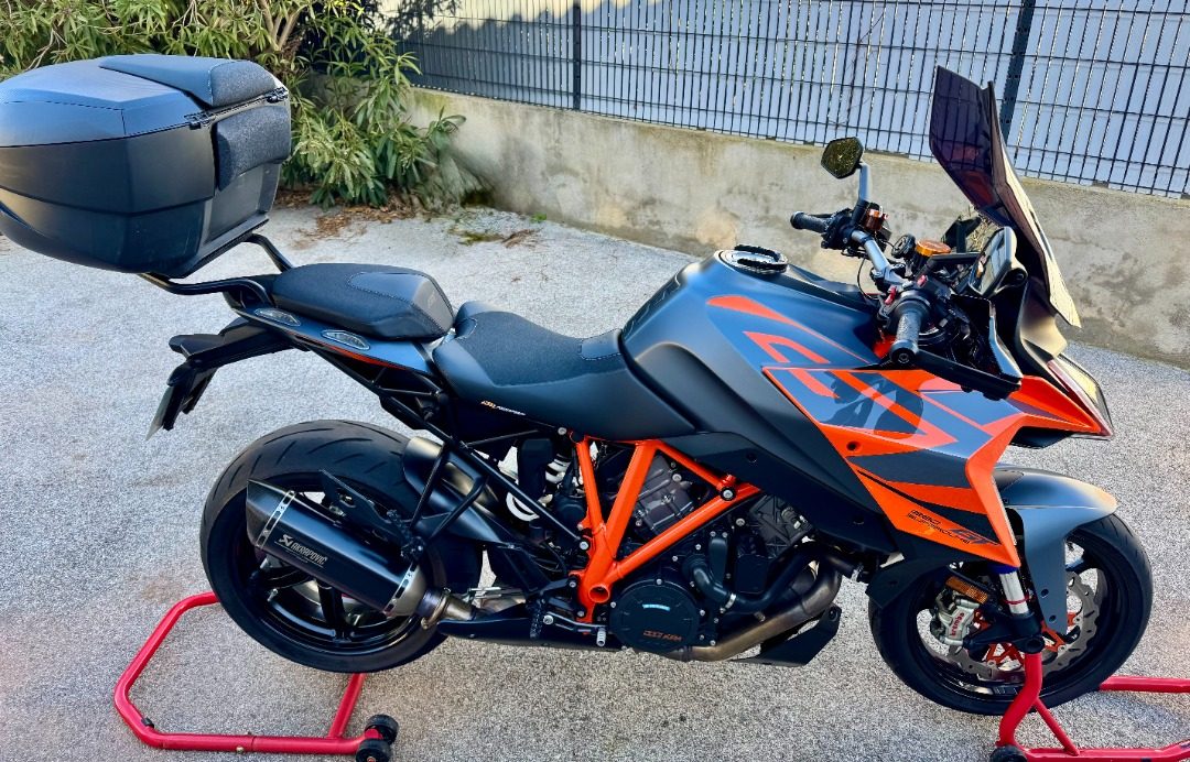 Ktm superduk gt 2022
