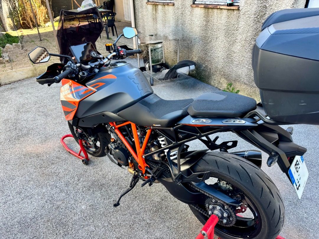 Ktm superduk gt 2022