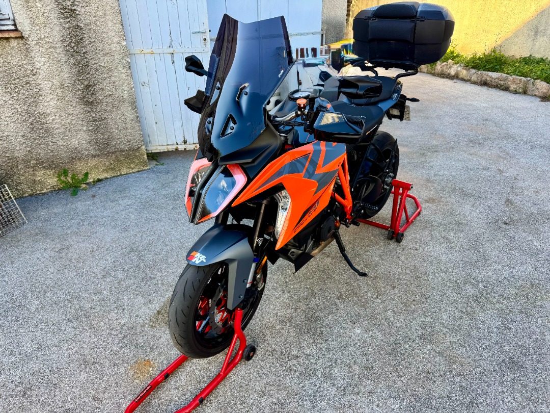 Ktm superduk gt 2022