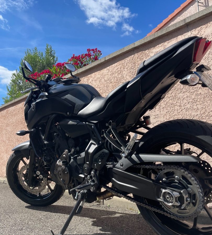 Yamaha mt-07 a2