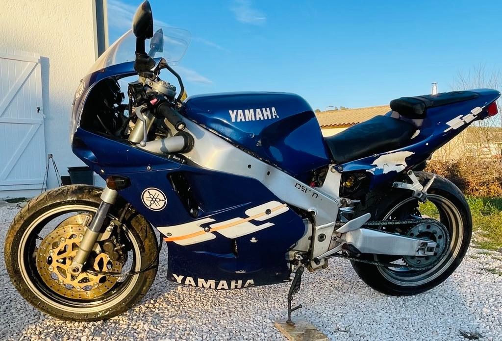1000 fzr yamaha