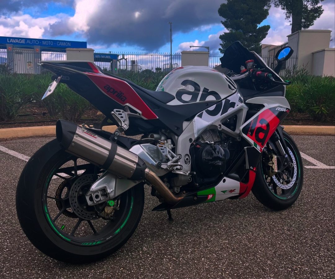 Aprilia rsv4
