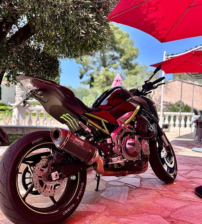 Kawasaki z900 full