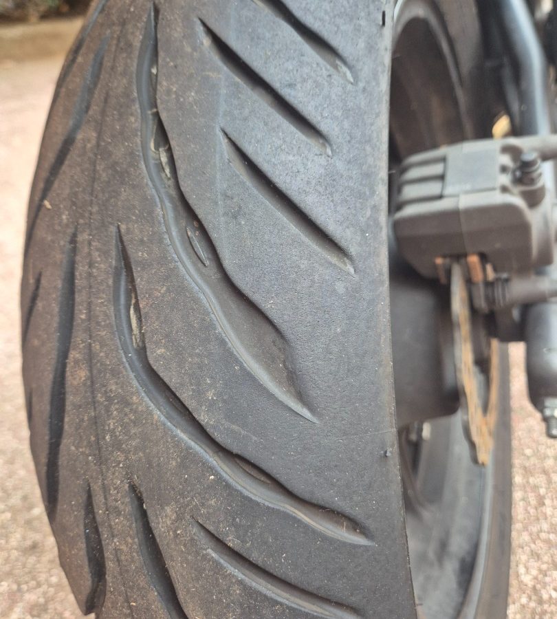 Vend kawasaki er6n