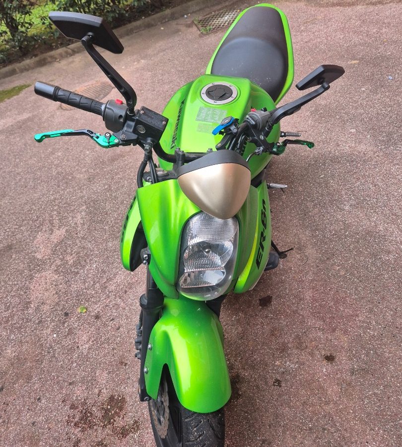Vend kawasaki er6n