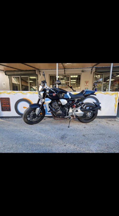 Honda cb1000r