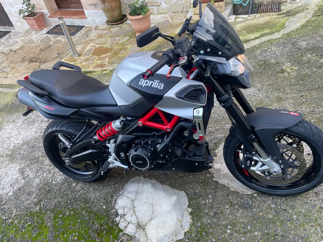 Aprilia 900 shiver