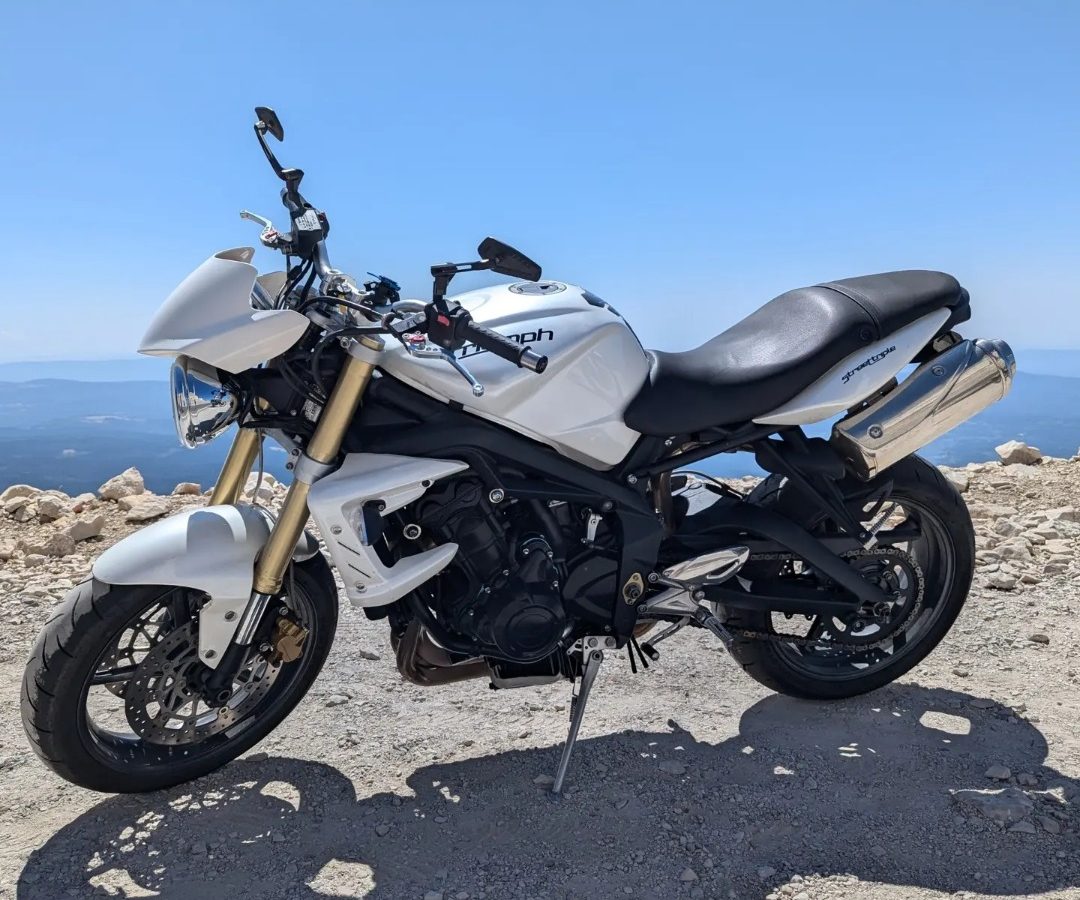 Triumph street triple 675