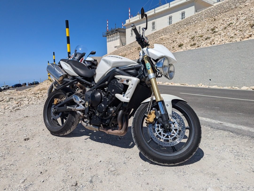 Triumph street triple 675