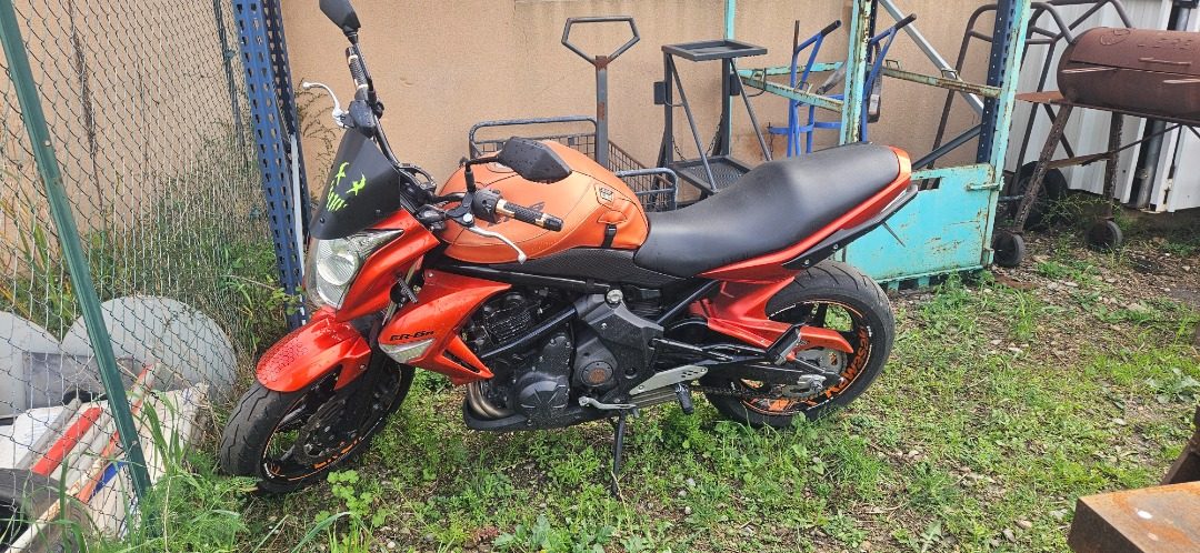 Vend kawasaki er6n phase2 de 2009