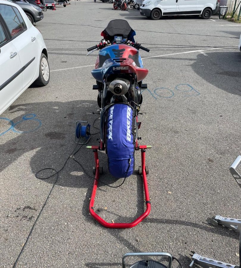Moto piste 1000 cbr rr
