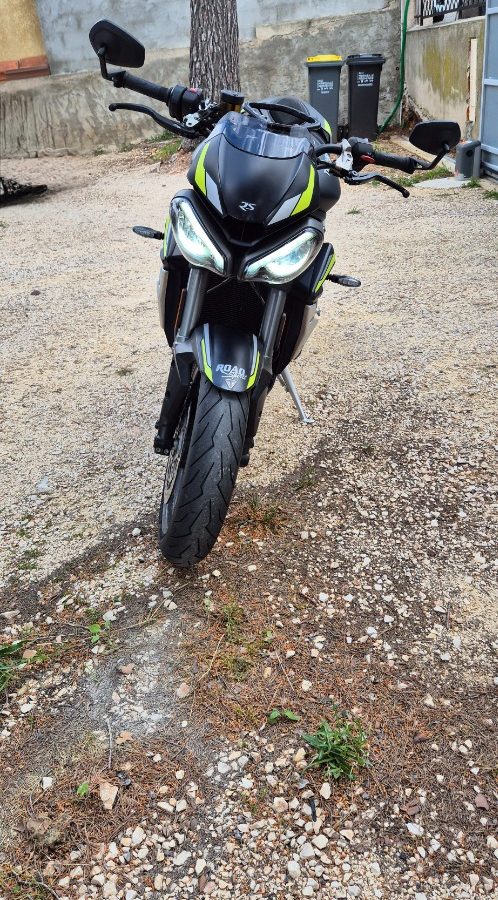 Triumph street triple rs