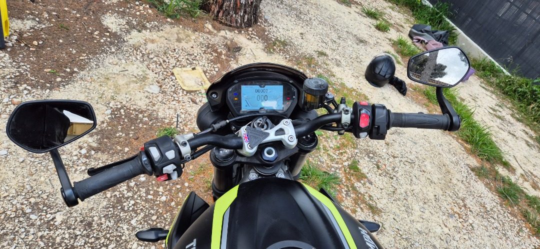 Triumph street triple rs