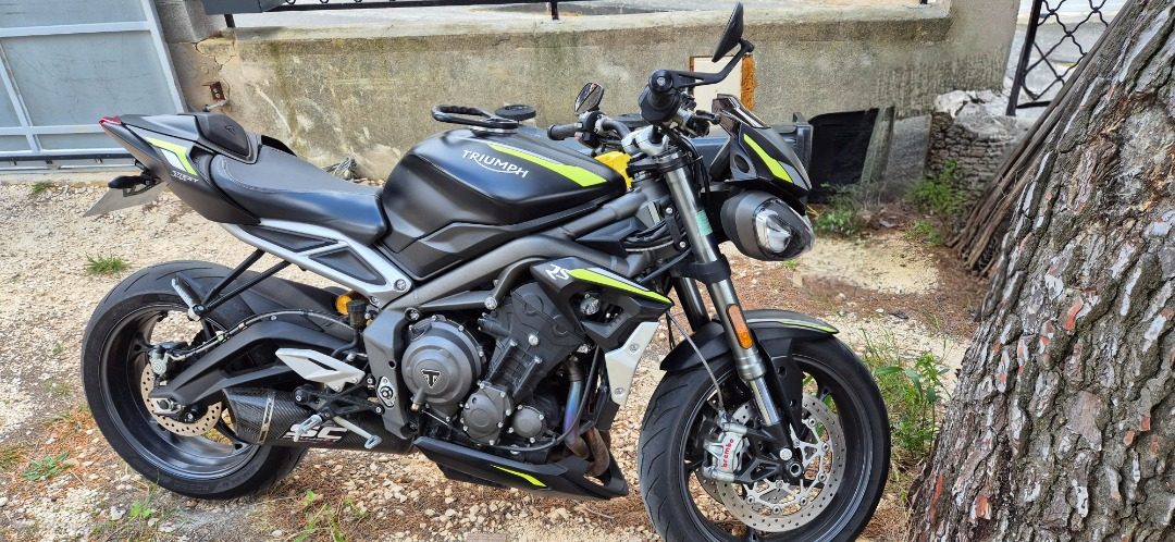 Triumph street triple rs