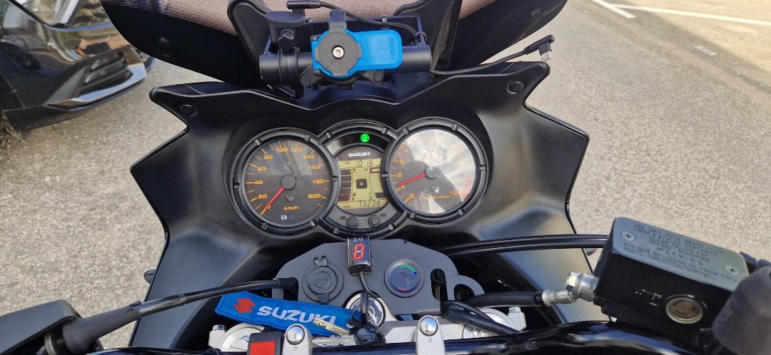 Suzuki v-strom 650 abs full black