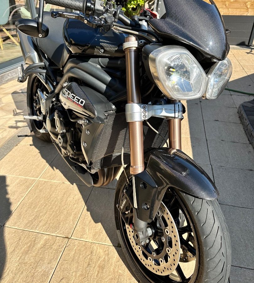 Triumph speed triple
