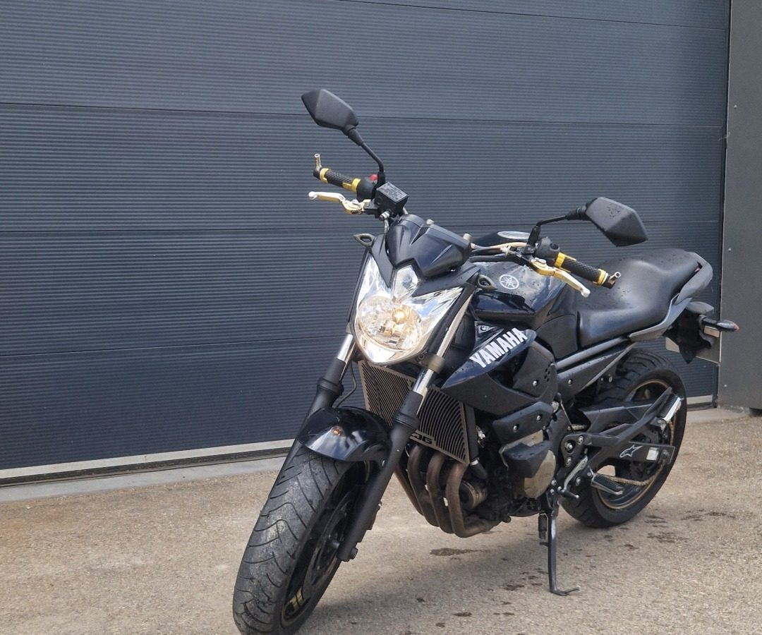 Yamaha xj6