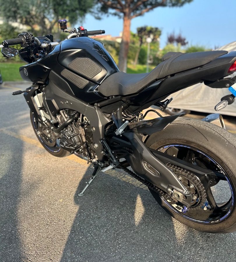 Mt10 2022 black