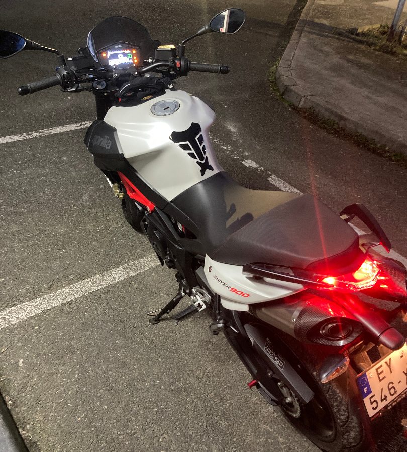 Aprilia shiver 900 a2