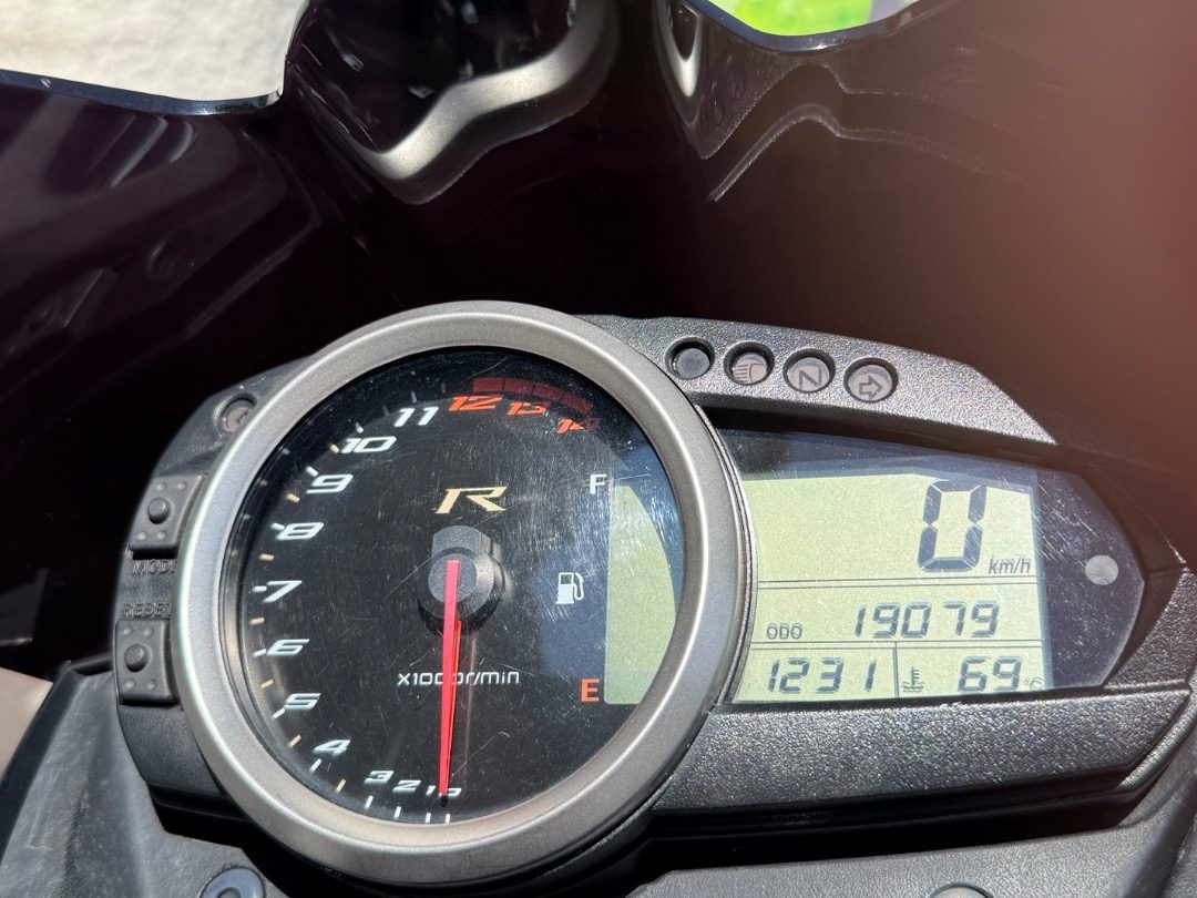 Kawasaki z750 r 2010