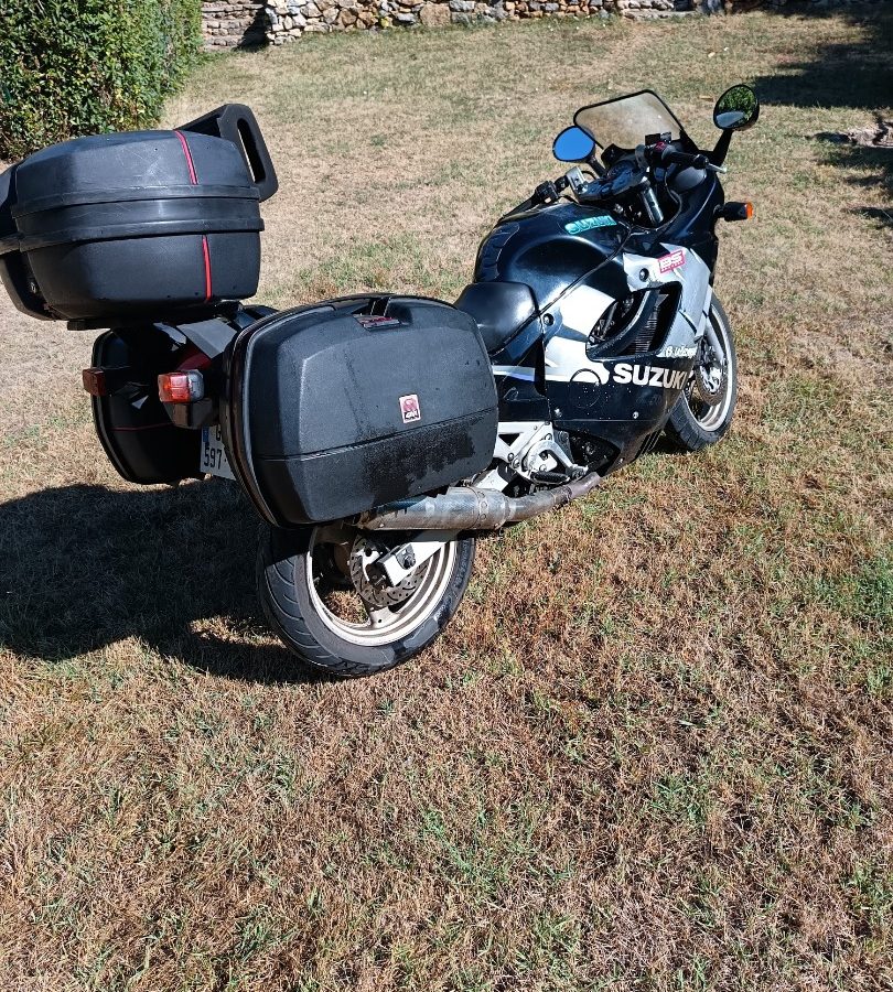 Gsxf 750