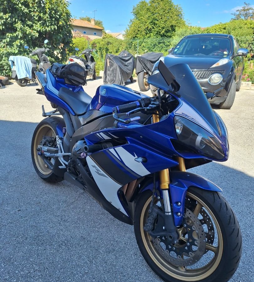 1000 r1