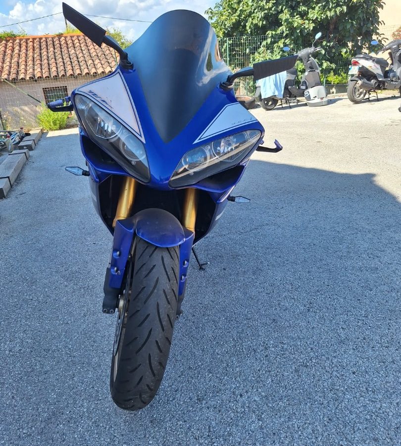 1000 r1