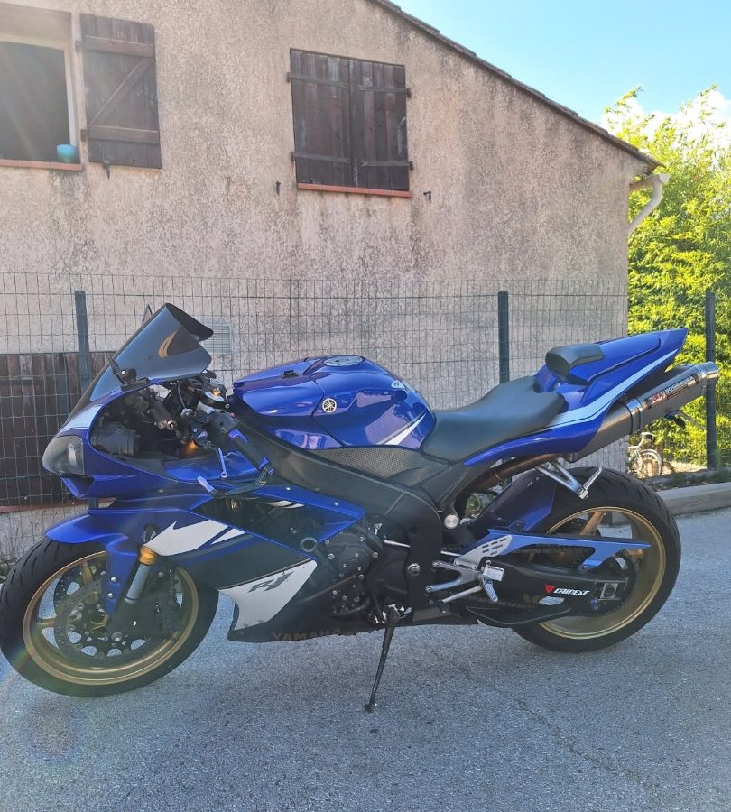 1000 r1