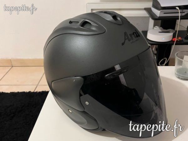 Casque arai neuf