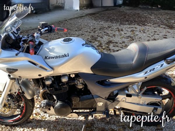 Kawasaki zr7s de 2001 - 55700 kms - excellent état