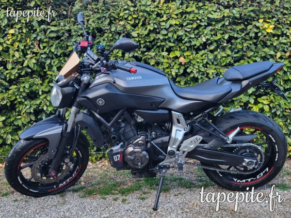 Yamaha mt07 a2