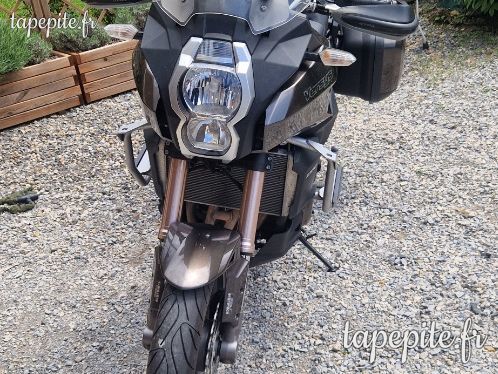 1000 versys